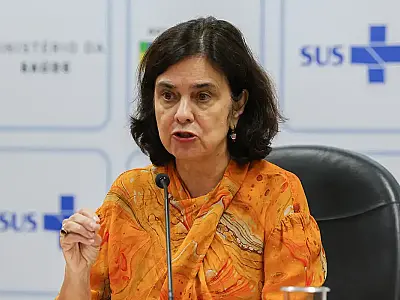 Brasil passa a adotar esquema de dose única contra o HPV