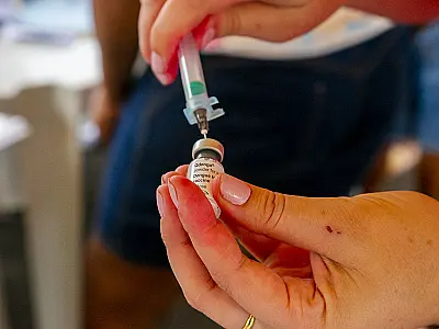 Somente duas cidades de MS conseguiram vacinar 50% contra a dengue