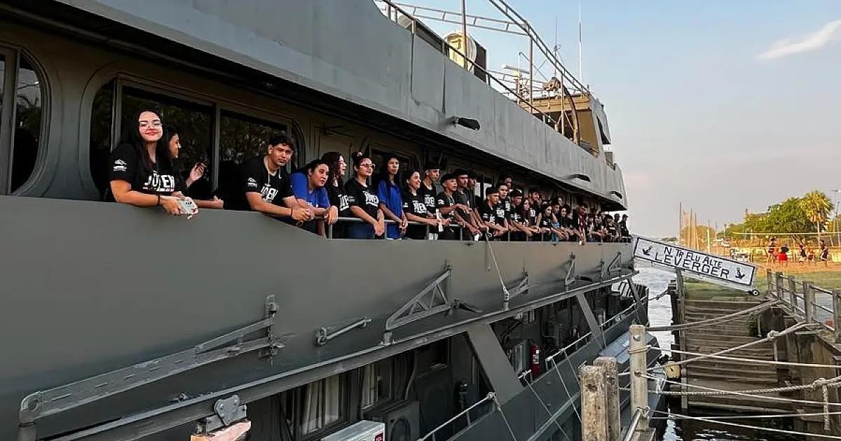 Militares realizam ações cívico-sociais com estudantes em Porto Murtinho