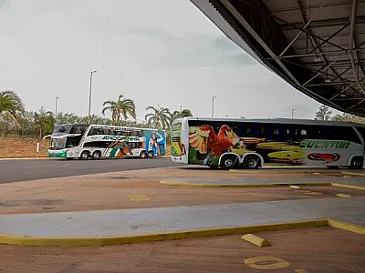 Nova lei proíbe que empresas de fretamento vendam bilhetes de passagem