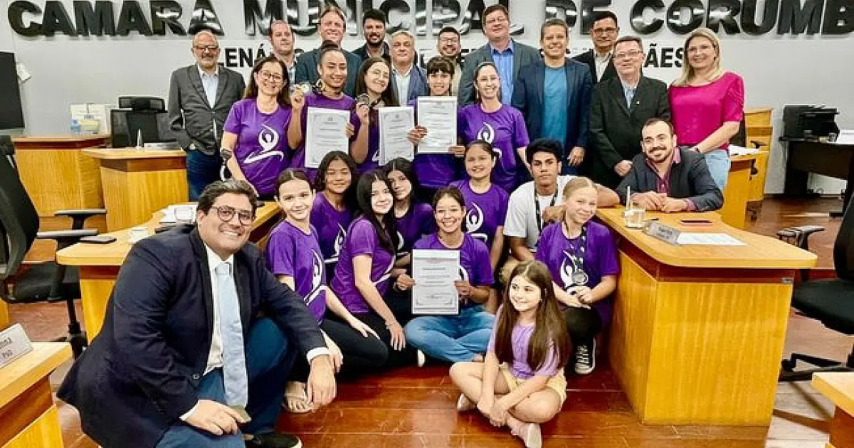 Equipe da Academia Patrícia Gonzalez é homenageada pela Câmara de Corumbá