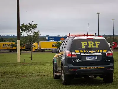 Após determinação da justiça, PRF intensifica ação para desbloquear rodovias