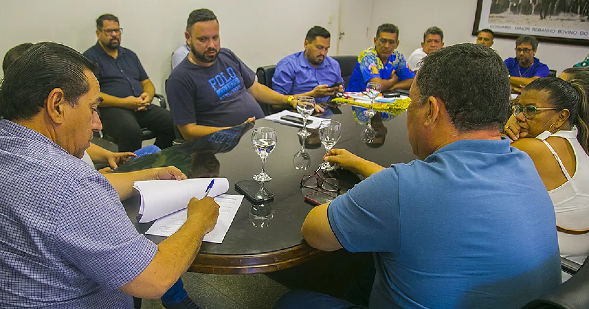 Com 1ª parcela do repasse agendada, carnavalescos viajam para São Paulo dia 20