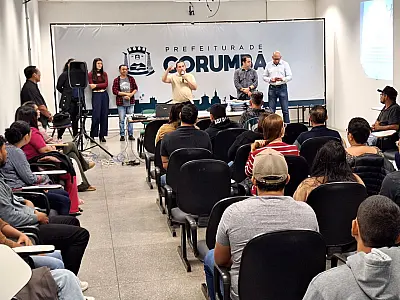 Prefeito empossa 43 aprovados no Concurso Público de 2024