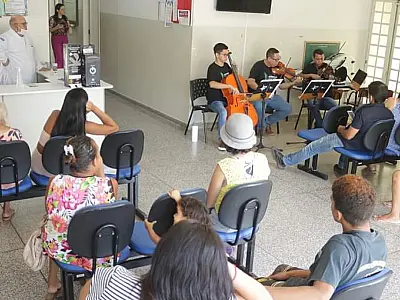 Projeto Roda Moinho Humanizado leva arte para instituições de saúde e acolhimento da região