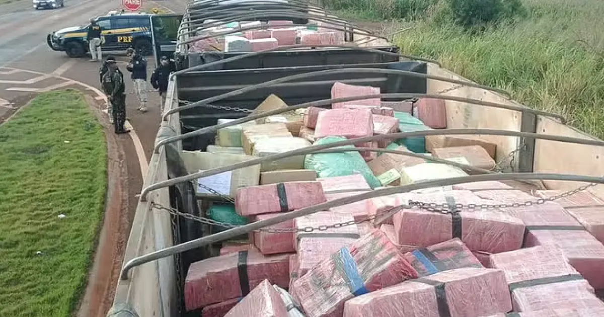 PRF apreende em MS a maior carca de maconha do ano no país