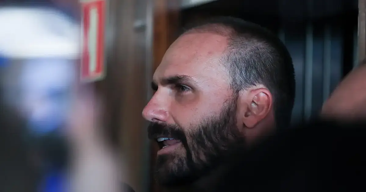 Eduardo Bolsonaro não comparece a interrogatório no Supremo