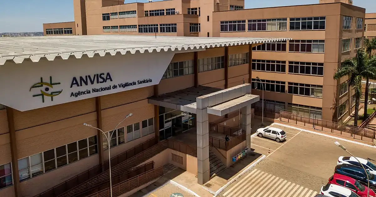 Anvisa suspende lote de medicamentos para hipertensão e câncer de mama