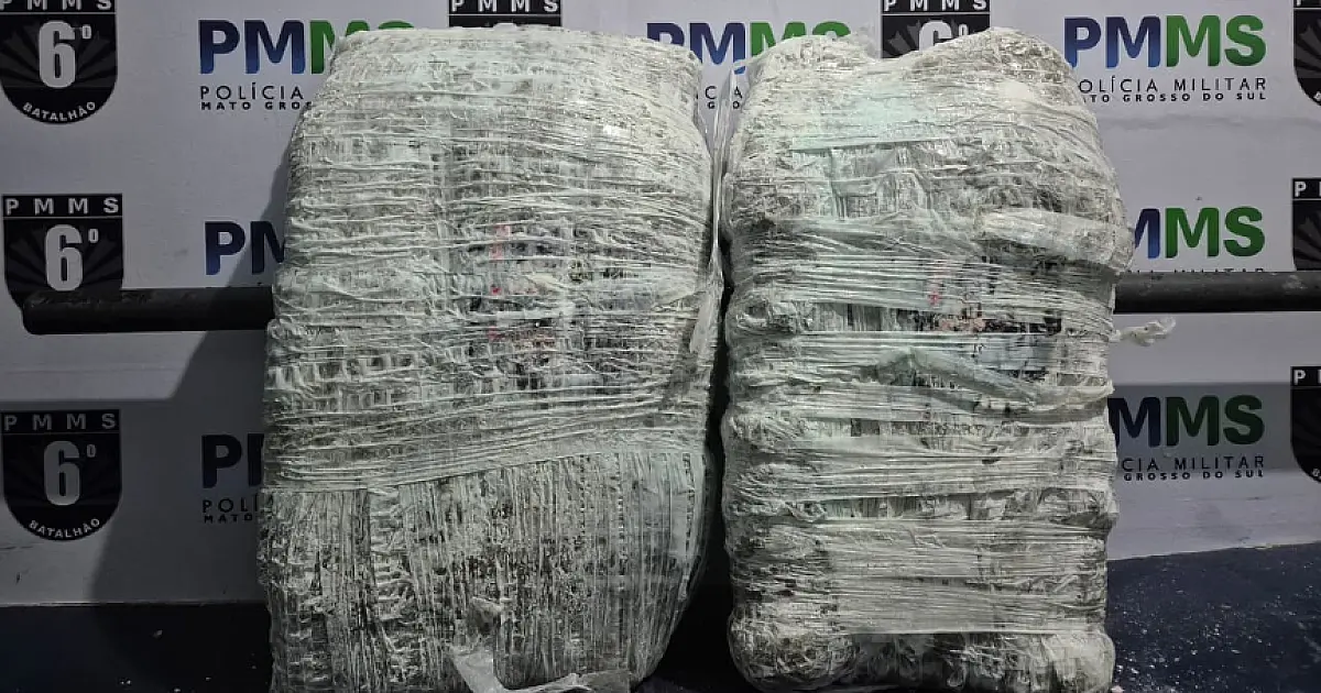 Duas pessoas são presas com mais de 33 kg de maconha em ônibus na BR-262