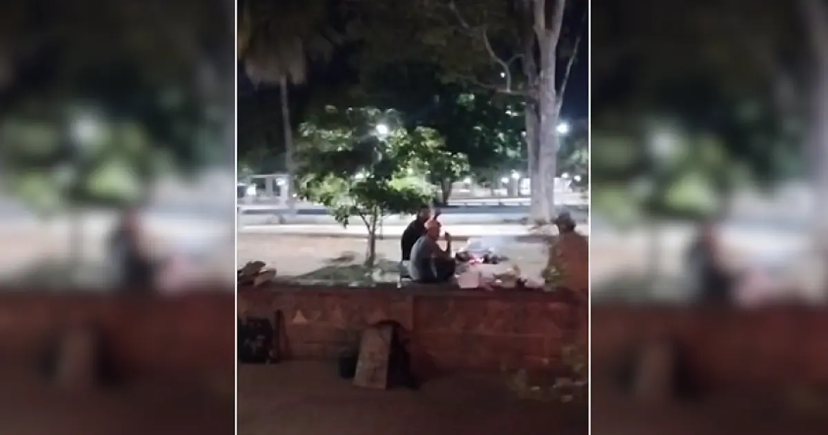 Fumaça na Praça da Independência mobiliza bombeiros em Corumbá