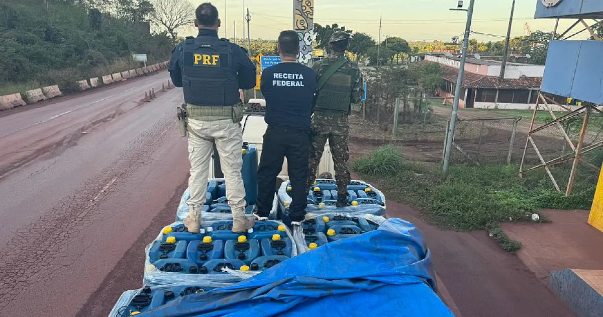 Forças de segurança apreendem 21 toneladas de insumo para cocaína na Fronteira