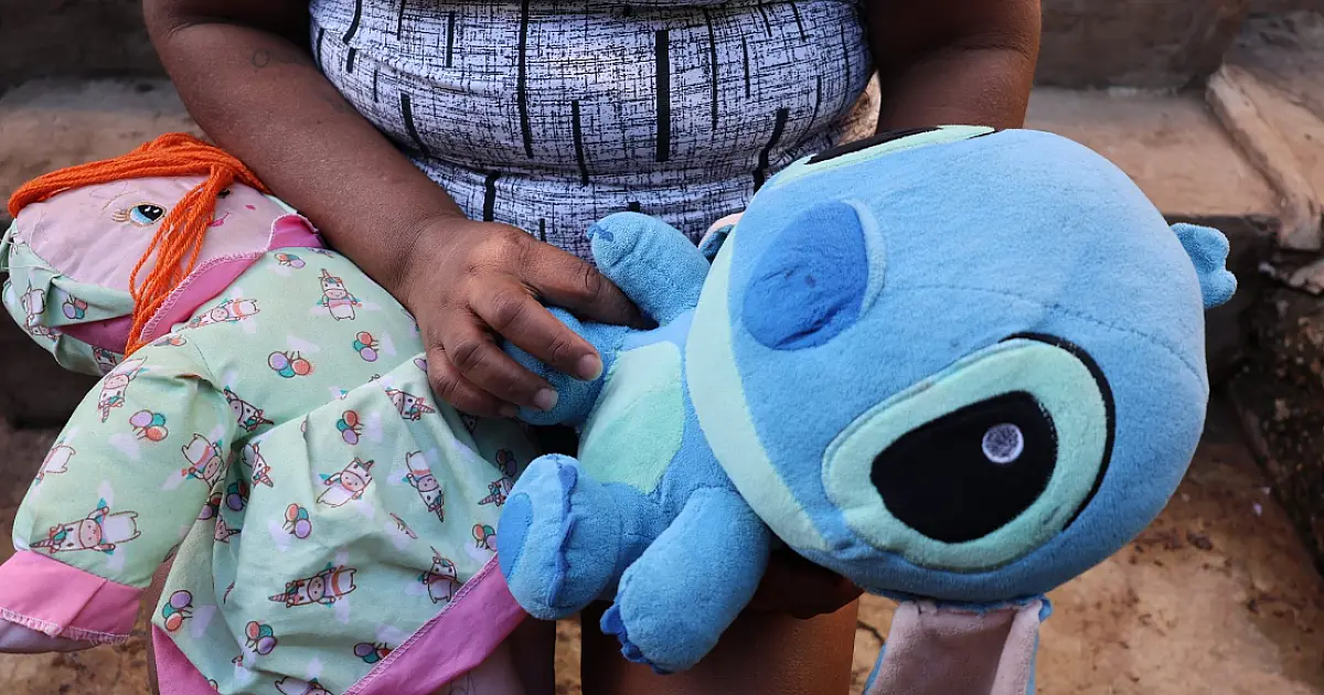 Órfãos do feminicídio em Corumbá recebem amparo social público para enfrentar o luto