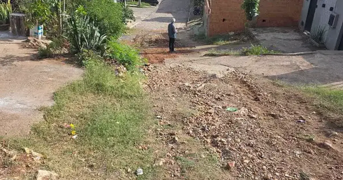 Corumbá lança licitação para pavimentar 4,5 km de ruas e alamedas de terra