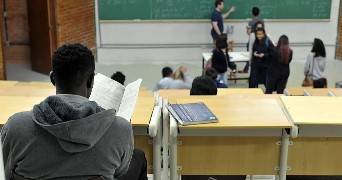 Instituições têm até 15 de junho para aderir ao Fies do 2º semestre