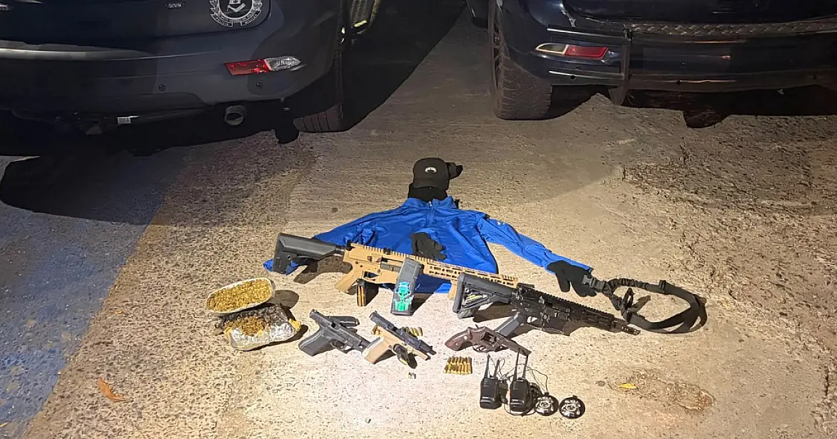 Cerco policial termina com suspeito morto, prisões e fuzis apreendidos
