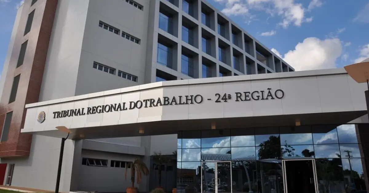 Justiça de MS mantém demissão por justa causa de grávida que apresentou atestado médico falso