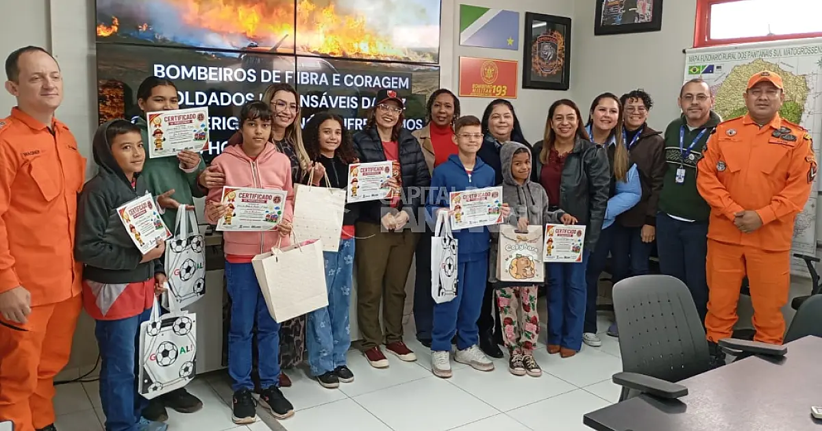 Estudantes são premiados em concurso de desenho pelo Dia do Bombeiro Militar