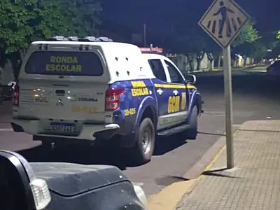 Homem é preso após denúncia de tentativa de furto a veículos no centro