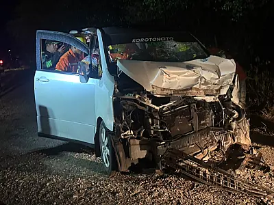 Duas brasileiras são resgatadas após grave colisão entre vans na Bolívia