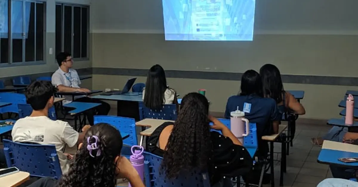 Processo seletivo abre 70 vagas para estágio na educação de Corumbá