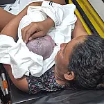 Bebê nasce em viatura dos Bombeiros durante atendimento em Ladário