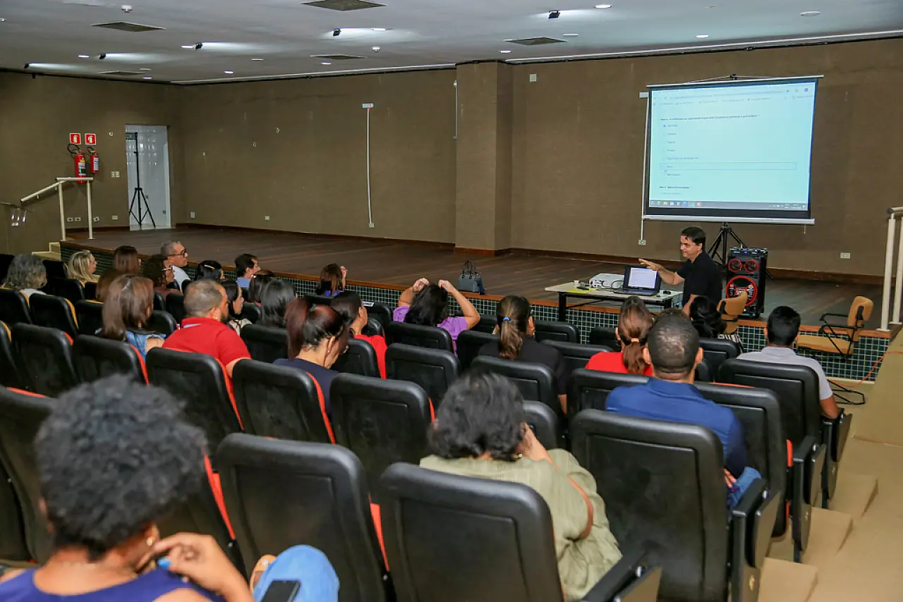 Corumbá inicia construção de novo Plano Municipal de Educação