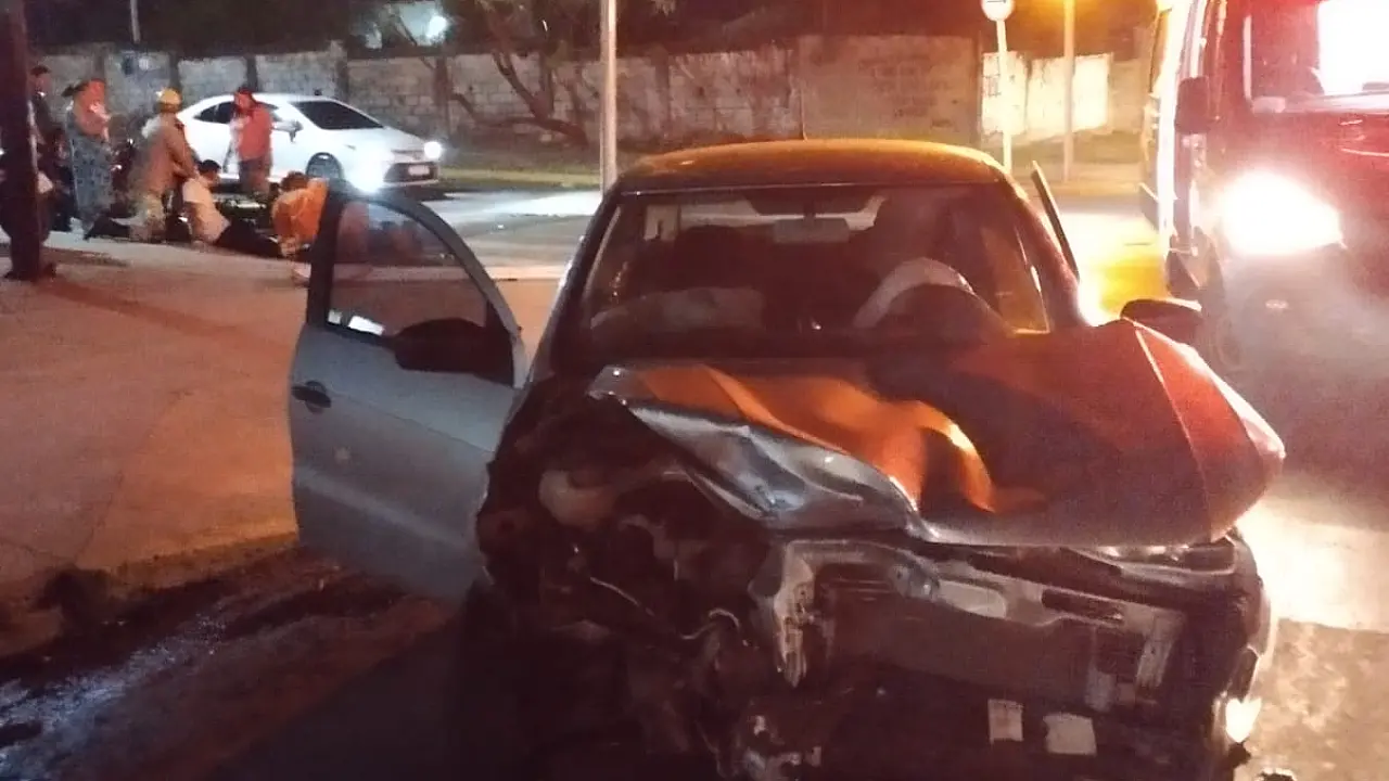 Acidente na madrugada deixa motociclista ferido no Centro de Corumbá