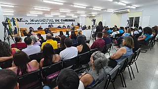 Escolas de Corumbá com melhores notas no IDEB recebem homenagem na Câmara
