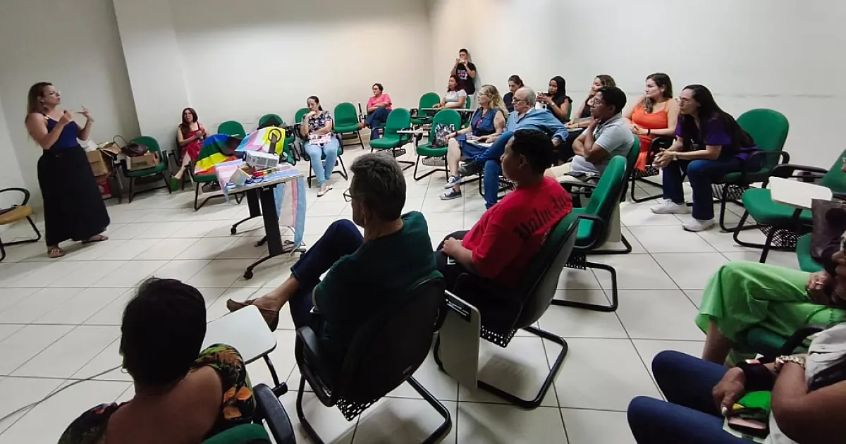 Encontro alinha acolhimento da população trans na saúde pública de Corumbá