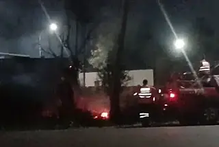 Ação rápida impede que fogo em terreno baldio atinja casas em Corumbá