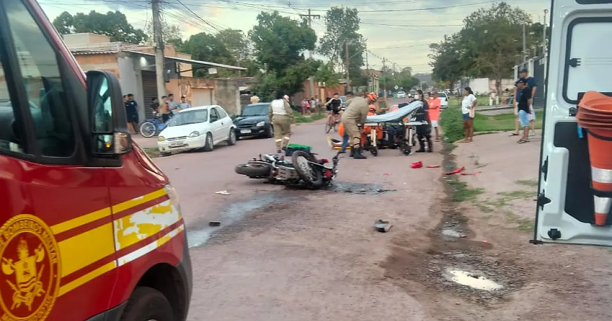 Motociclista sofre fratura após colisão com carro em Ladário