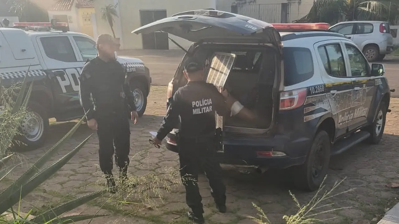 Homem é preso após violar medida protetiva e perseguir a ex em Ladário
