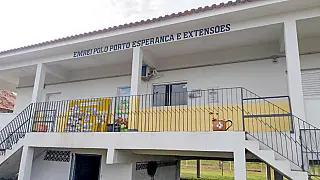 Contrapartida social entrega escola totalmente reformada em Porto Esperança