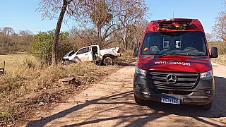 Idoso morre e dois ficam feridos em capotamento na estrada para Forte Coimbra