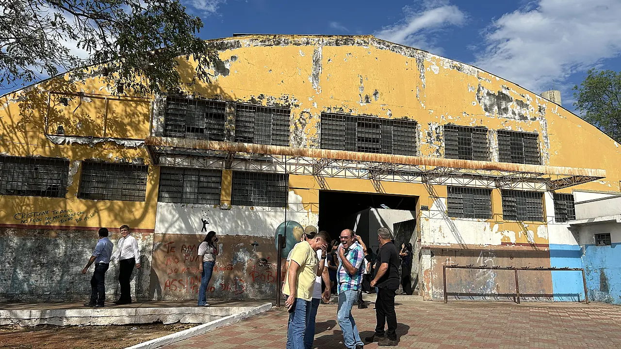 Ordem de serviço dá início à restauração do Mercadão Municipal