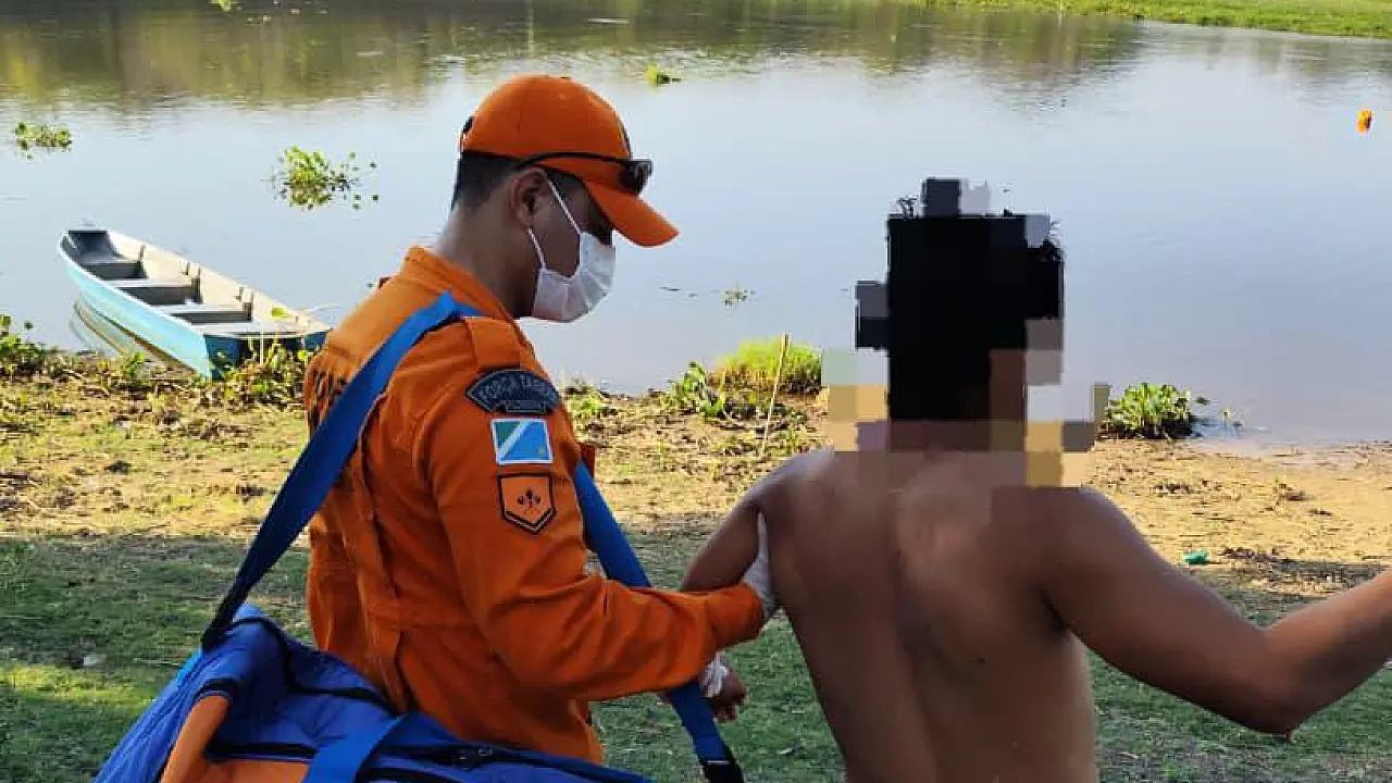 Homem sofre princípio de afogamento após se assustar com ariranhas no Canal do Tamengo