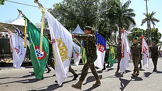 Hasteamento da bandeira e desfile marcam o 7 de Setembro em Corumbá