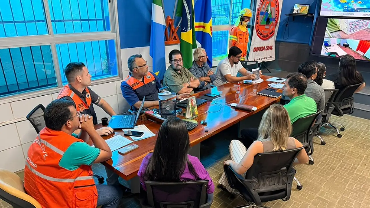 Prefeitura de Corumbá cria força-tarefa para socorrer atingidos e reparar estragos de temporal