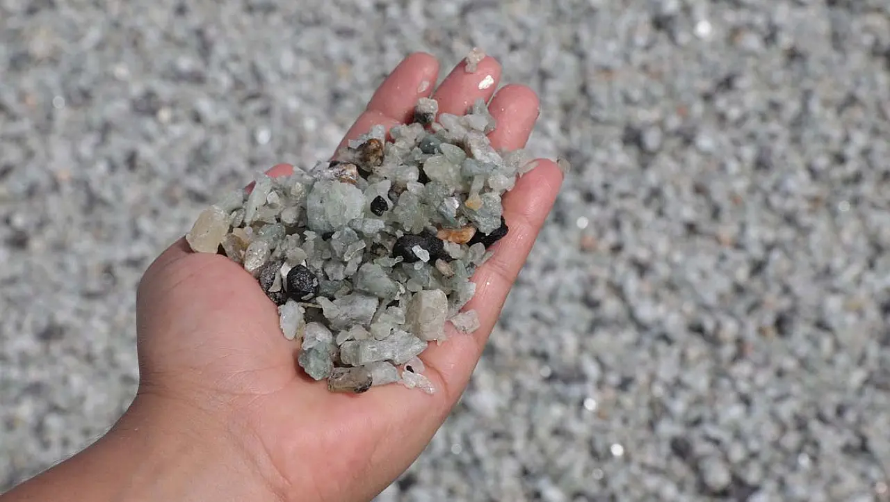 Brasil cria política para ampliar produção de minerais críticos
