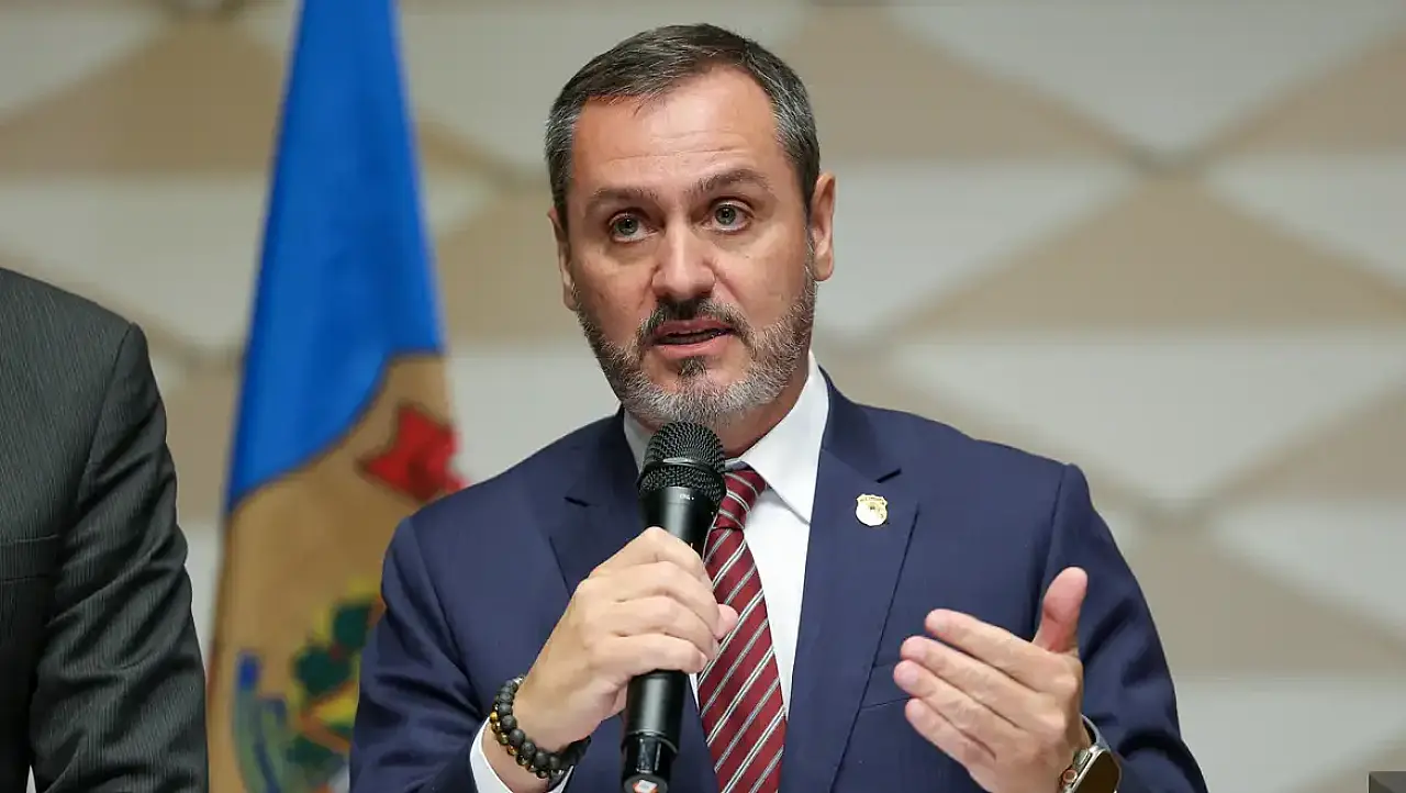 Mendonça afasta Andrei Rodrigues da direção-geral da Polícia Federal
