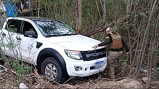 Brasileiro é preso na Bolívia após SUV roubada ficar atolada durante perseguição