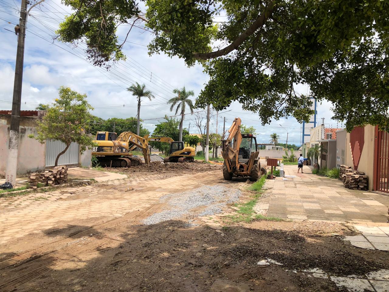 Obra que já dura seis meses em Corumbá no bairro Aeroporto