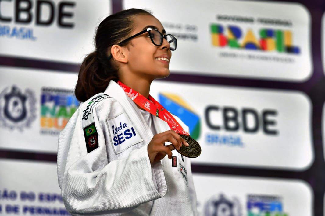 Camilly perdeu na semifinal para a atleta do paraná, garantindo a 3ª colocação na Série Prata do Jogos Escolares Brasileiros.