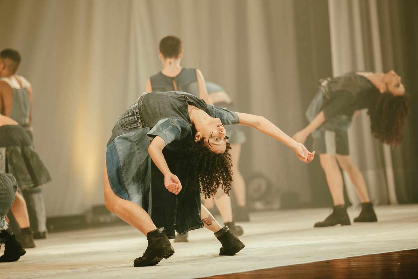 Aline Espírito Santo ingressou no Moinho ainda criança, hoje é bailarina formada, professora na instituição e integrante da Cia de Dança do Pantanal.