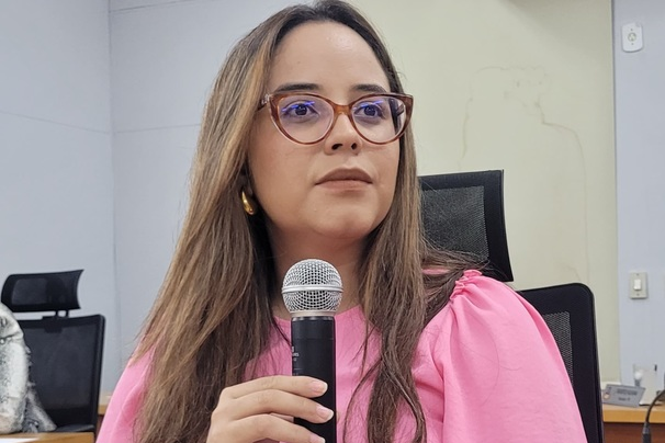 Hanna pede que sinalização no centro seja refeita de forma urgente.