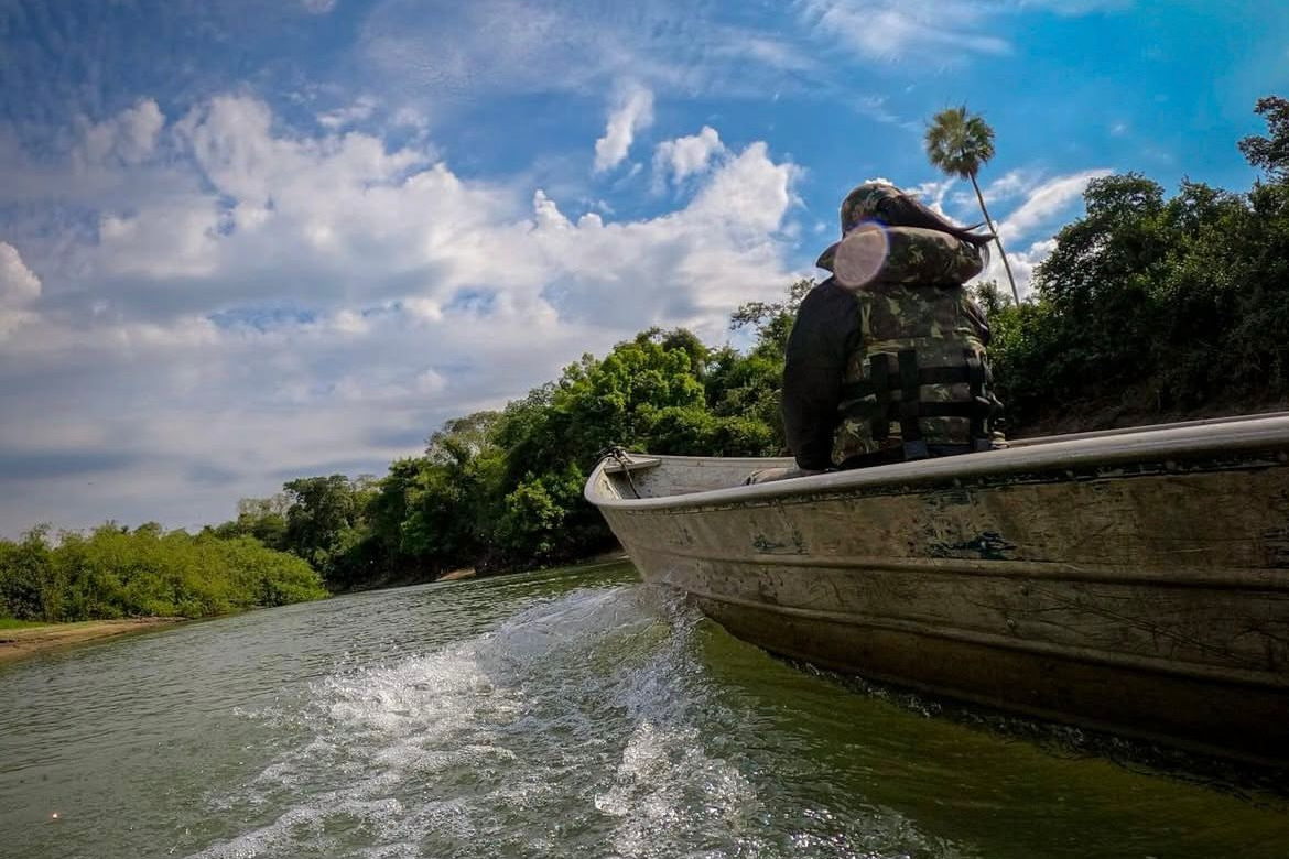 As equipes da PMA atuam em pontos estratégicos previamente mapeados, onde há maior incidência de pesca ilegal.