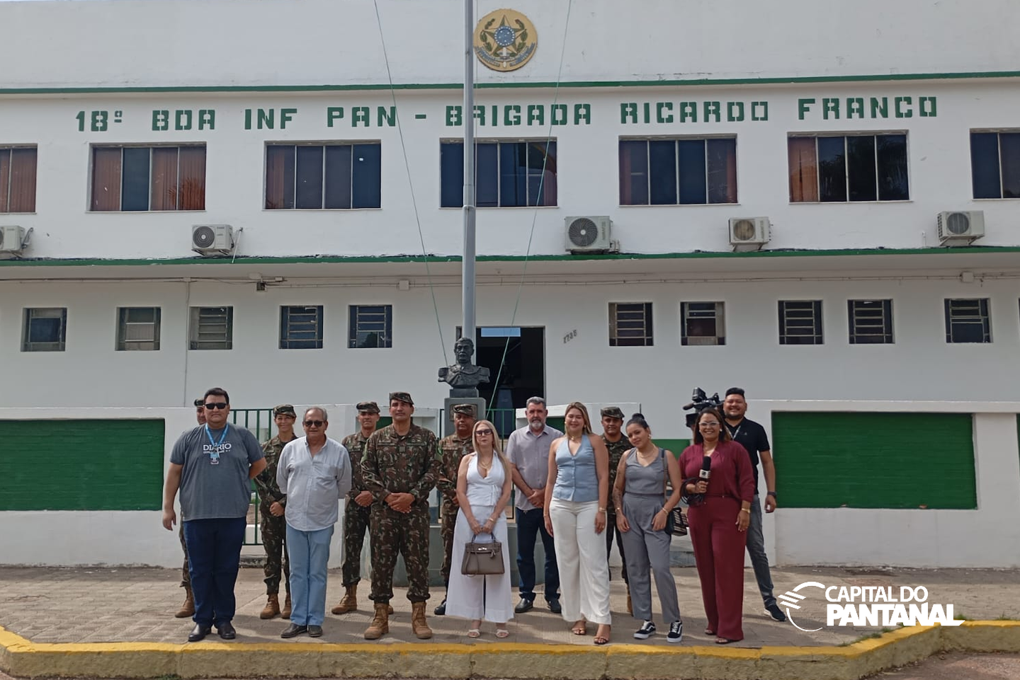 Representantes do diferentes meios de comunicação local foram recebidos na Brigada. 