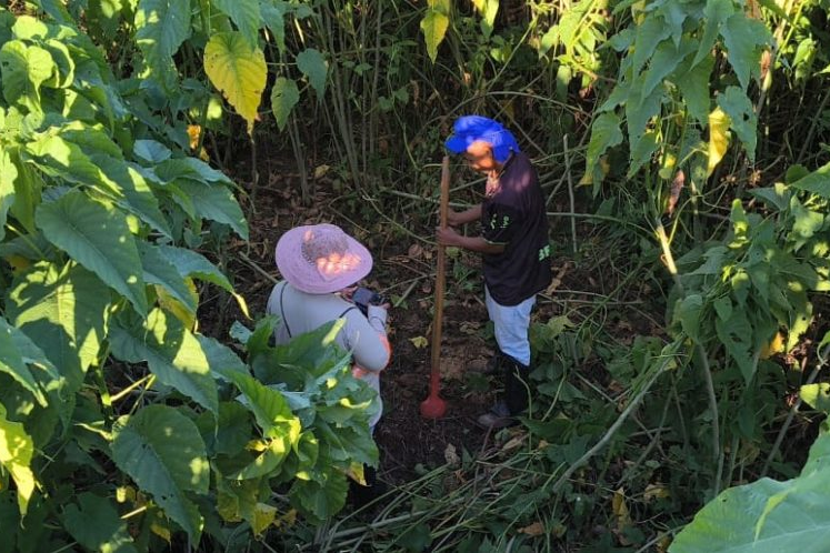Arqueológos realizam escavações na região do Porto Geral de Corumbá (MS).
