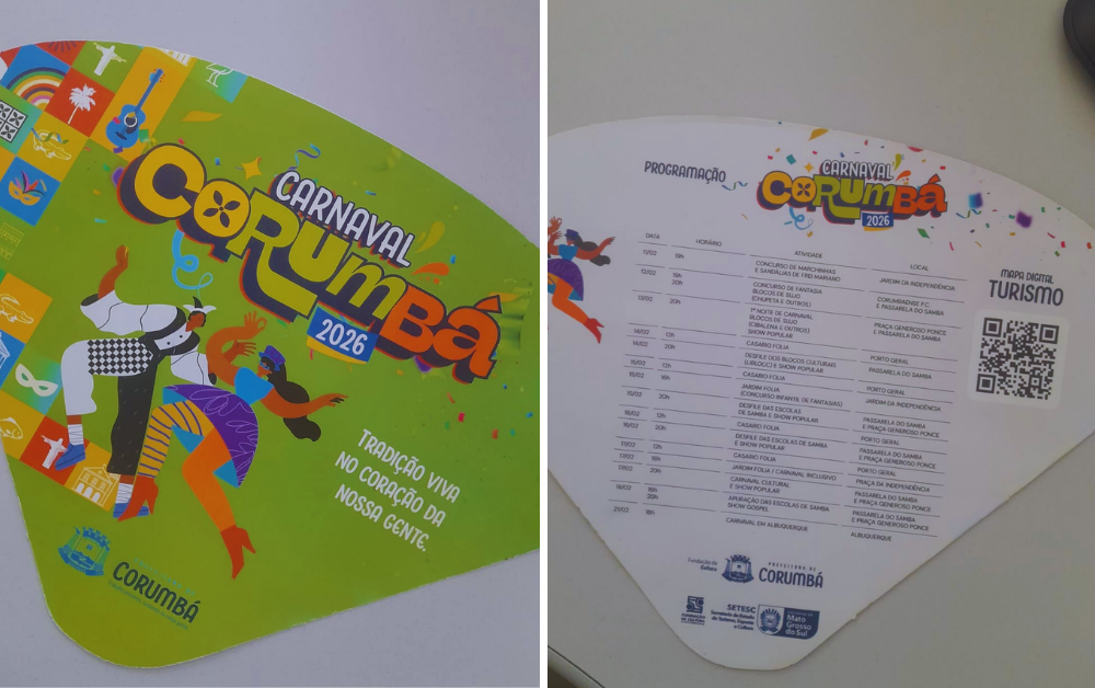 Leque com a programação do carnaval entregue à visitantes na cidade. 